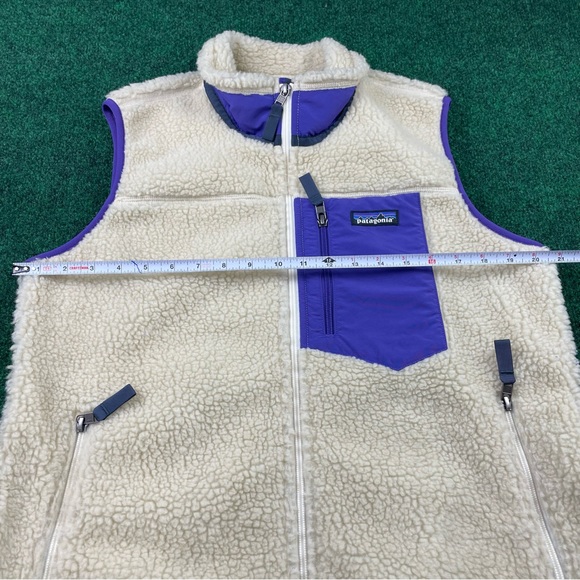 Patagonia Classic Retro-X Deep Pile Fleece Vest Ivory w/ Purple Women’s Large - Picture 11 of 14